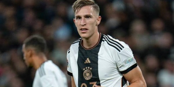 本来想组德国套，结果发现只有一个豁牙…