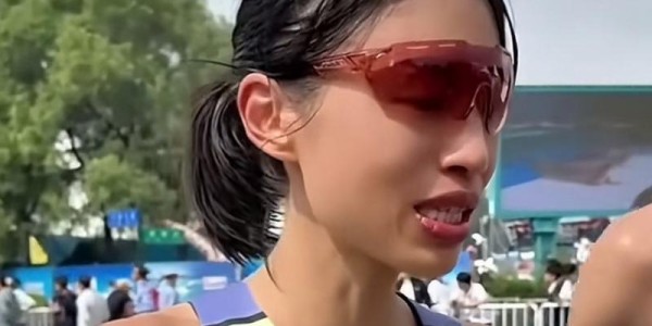 “最快女护士”所属MCN发声辟谣！称与精英跑者无商业签约