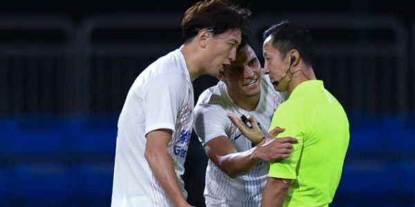 开云娱乐-运气太差！杨旭绝平球被吹 加盟申花至今联赛0进球